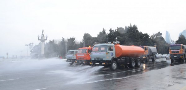 Bakıda gücləndirilmiş dezinfeksiya işləri aparılır