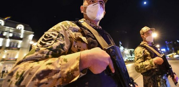 Bakıda komendant saatı - FOTOREPORTAJ