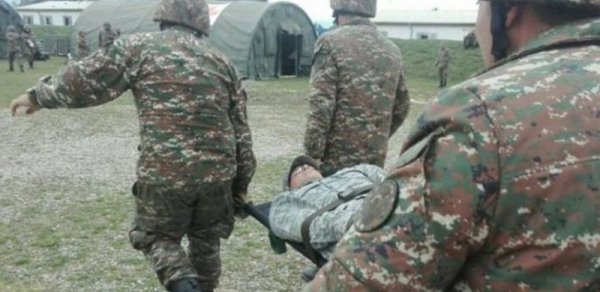 Ermənistan səhiyyə naziri əmr imzaladı - Hospitallarda boş yer yoxdur