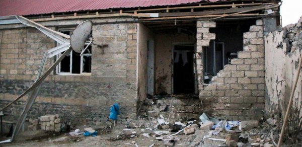Düşmən dövlət qurumlarının binalarını atəşə tutdu: Yaralılar var - RƏSMİ