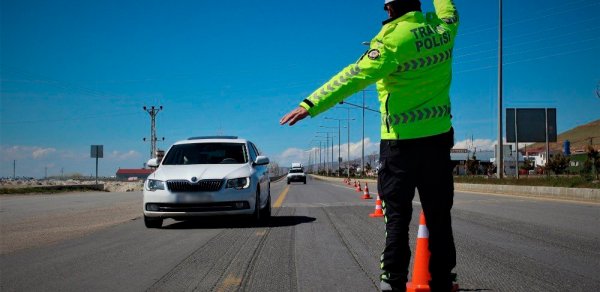 Türk polisindən azərbaycanlı xanıma jest: “Cəzanı onlara ödətdirəcəyik!” 