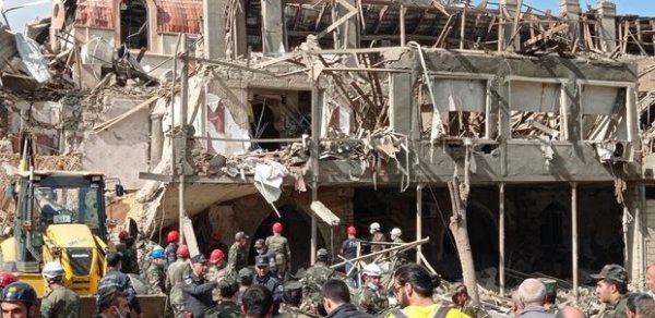 Ermənilərin atdığı raket nəticəsində Gəncədə dağılmış binada axtarış-xilasetmə işləri yekunlaşdı