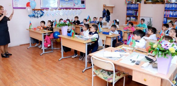 Məktəblilərin tətili ilə bağlı daha bir - Qərar