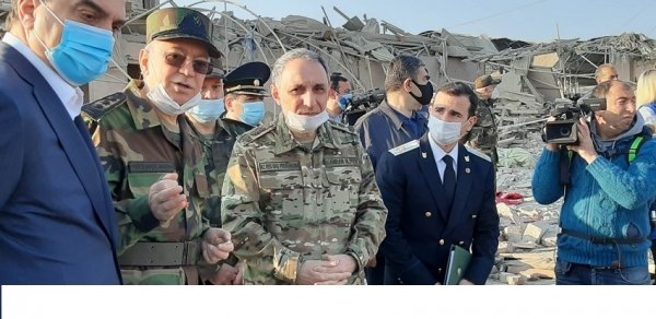 Kamran Əliyev və Kəmaləddin Heydərov Gəncədəki hadisə yerində