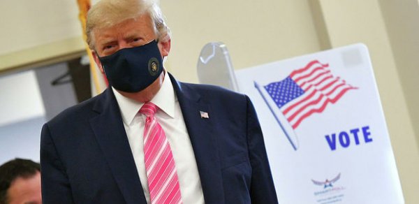 Donald Tramp ABŞ prezidentinin seçkilərində erkən səs verib