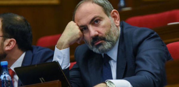 Paşinyan: “Müdafiə xəttimiz dağıdıldı və bu fəlakətlə nəticələndi”