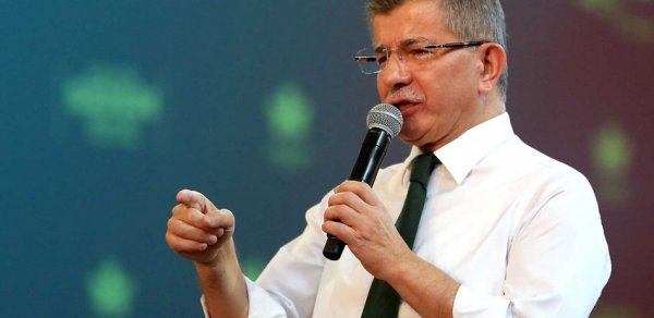 Ahmet Davutoğlu koronavirusa yoluxub