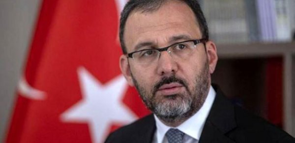 Türkiyənin daha bir naziri koronavirusa yoluxdu