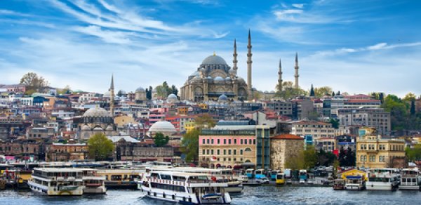 Türkiyədə həftəsonları 56 saat “evdə qalmaq” rejimi tətbiq olunur
