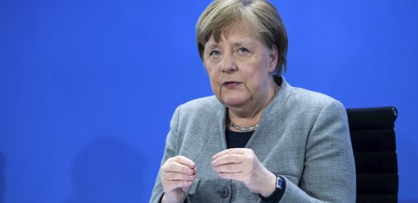 Angela Merkel: "Pandemiya dünya iqtisadiyyatındakı tarazlığı pozub"