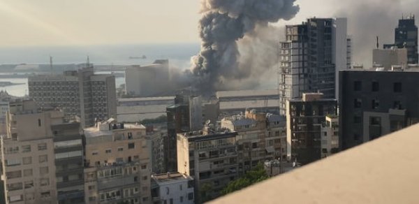 Beyrutda dəhşətli partlayışı lentə alan fotoqraf öldürüldü