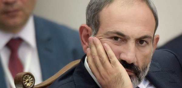 Paşinyan özünü təcrid etdi