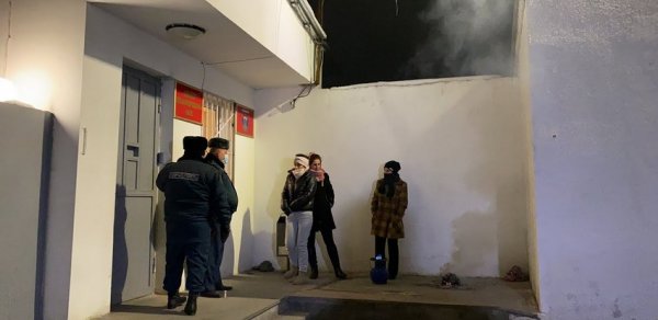 İtkin düşən erməni hərbçilərin valideynləri oturaq aksiya keçirir