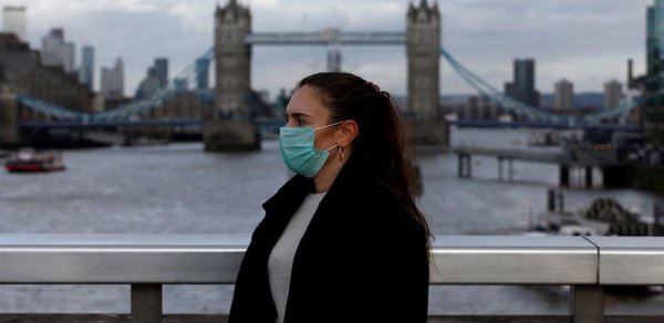 Britaniyada bir gündə koronavirusdan 1500-ə yaxın ölüm qeydə alınıb