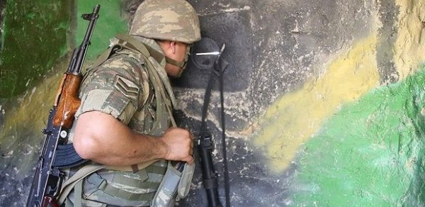 Hərbçilərin maaşlarına əlavələr ediləcək