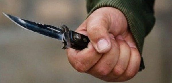 İrəvanda maska üstündə bir sərnişin digərini öldürdü