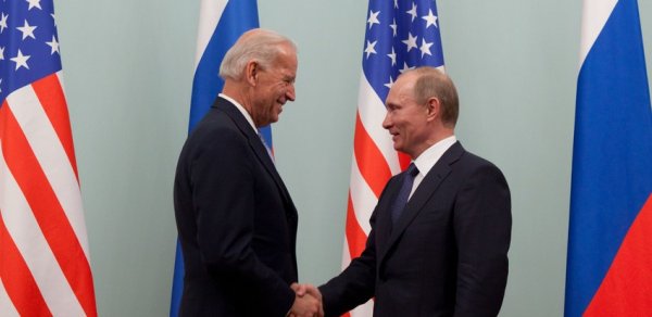 Avstriyanın kansleri Baydenlə Putinə Vyanda görüşməyi təklif edib