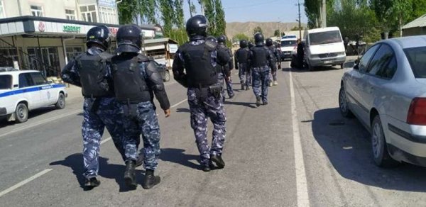 Qırğızıstan xüsusi təyinatlıları Tacikistanın sərhəd postunu ələ keçirdi