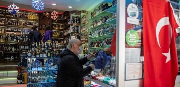 Türkiyədə karantin tədbirləri sərtləşdirilir