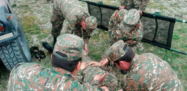 Ermənistan ordusunun əsgəri yoldaşını güllələdi