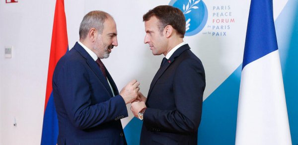 Fransa etiraf etdi - "ermənilərin tərəfindəyik"