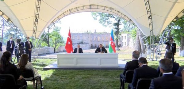 SİYASƏT