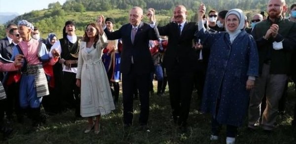 SİYASƏT