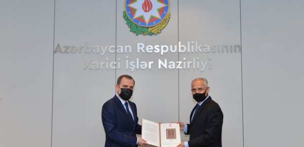 SİYASƏT