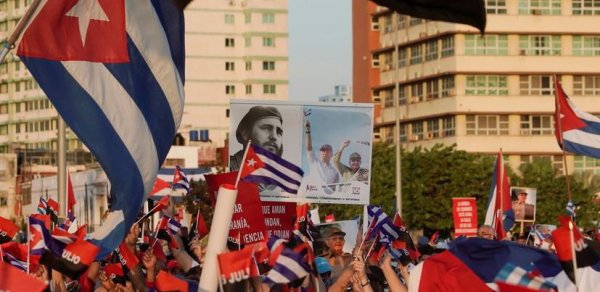 Yaponiya baş naziri Kubaya gedə bilmədi