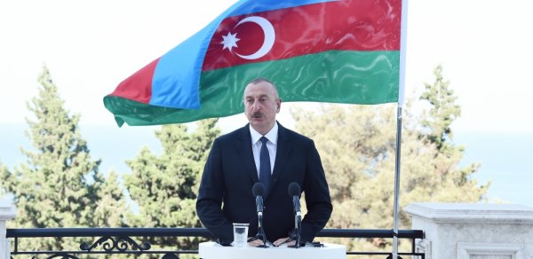 SİYASƏT