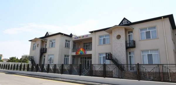 Naftalanda 200 yerlik körpələr evi-uşaq bağçası istifadəyə verildi