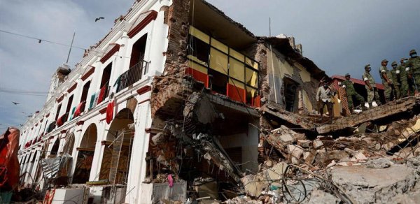 İndoneziyada 6,6 bal gücündə zəlzələ olub