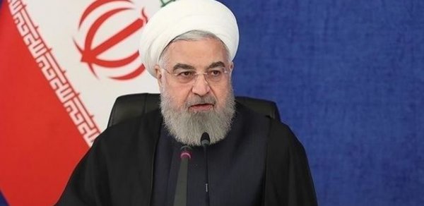 Ruhani İran xalqından üzr istədi