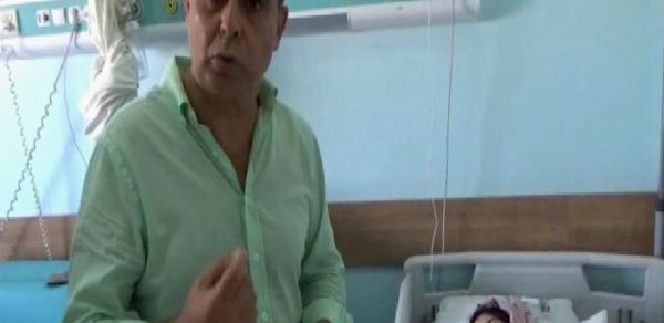 Hicabına taxmaq üçün ağzında tutduğu iynəni uddu - VİDEO