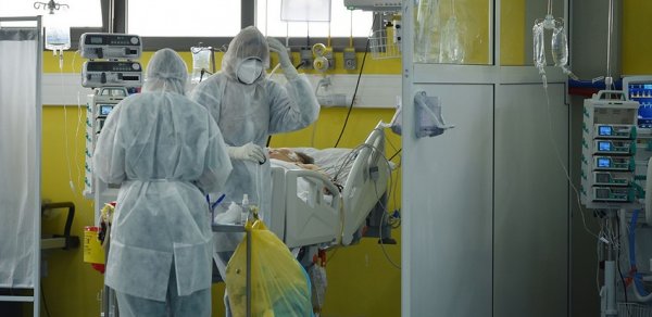 Rusiyada son sutkada daha 20 765 nəfər COVID-19-a yoluxub
