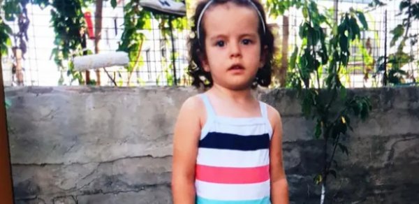 3 yaşlı qızın meyiti liftdən tapıldı - Müəmmalı ölüm