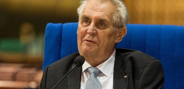 Çexiya Prezidenti hospitala yerləşdirildi