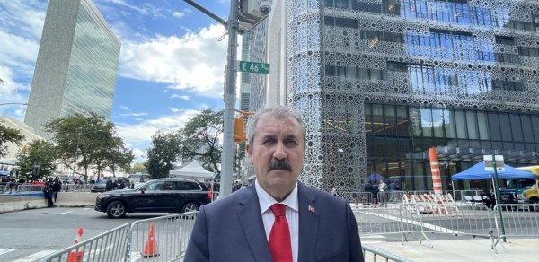 Türkiyəli deputat: "BMT Təhlükəsizlik Şurasının daimi üzvləri dəyişməlidir"