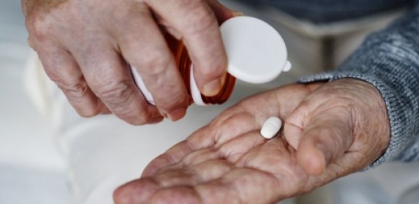 Koronavirusa tutulmamaq üçün bu dərmanı içdilər, öldülər 
