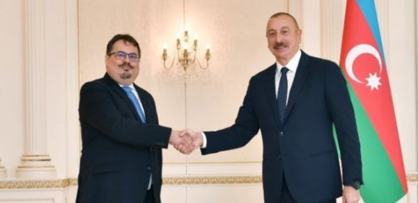SİYASƏT