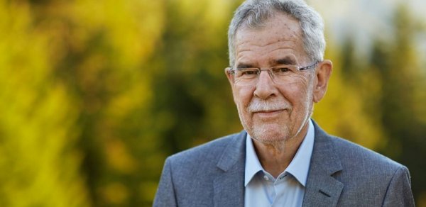 Avstriya Prezidenti: "Hökumət böhranı bitib"