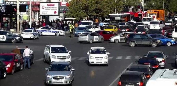 Bakıda yanğına görə küçə bağlandı
