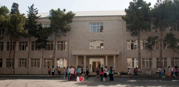 Bakıda məktəb distant tədrisə keçdi - RƏSMİ