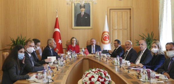 SİYASƏT