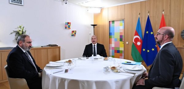 SİYASƏT