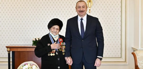 SİYASƏT