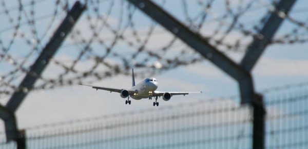 Polşa Rusiya təyyarələri üçün hava məkanını bağlayır