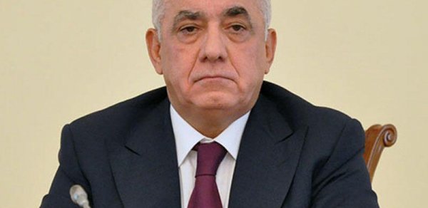 Əli Əsədov jurnalist vəsiqələri barədə tapşırıq verdi