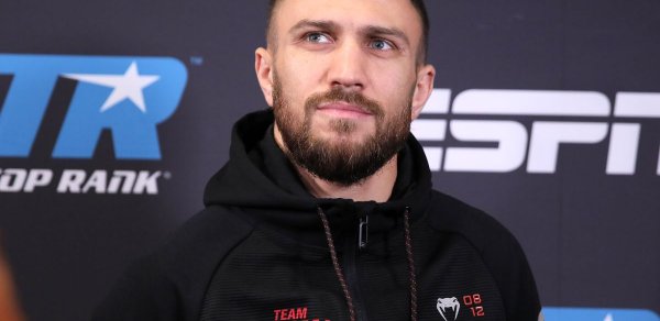 Olimpiya çempionu əlinə silah alıb Ukrayna ordusuna qatıldı -  FOTO