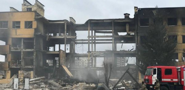 Rusiya Ukraynada hərbi hissəni bombaladı: 70 hərbçi öldü 